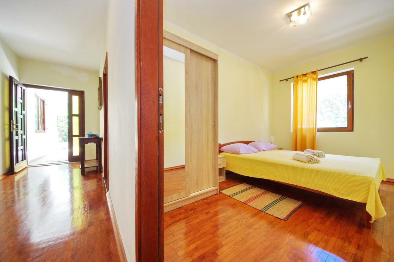 Apartments Eduard วรซี ภายนอก รูปภาพ