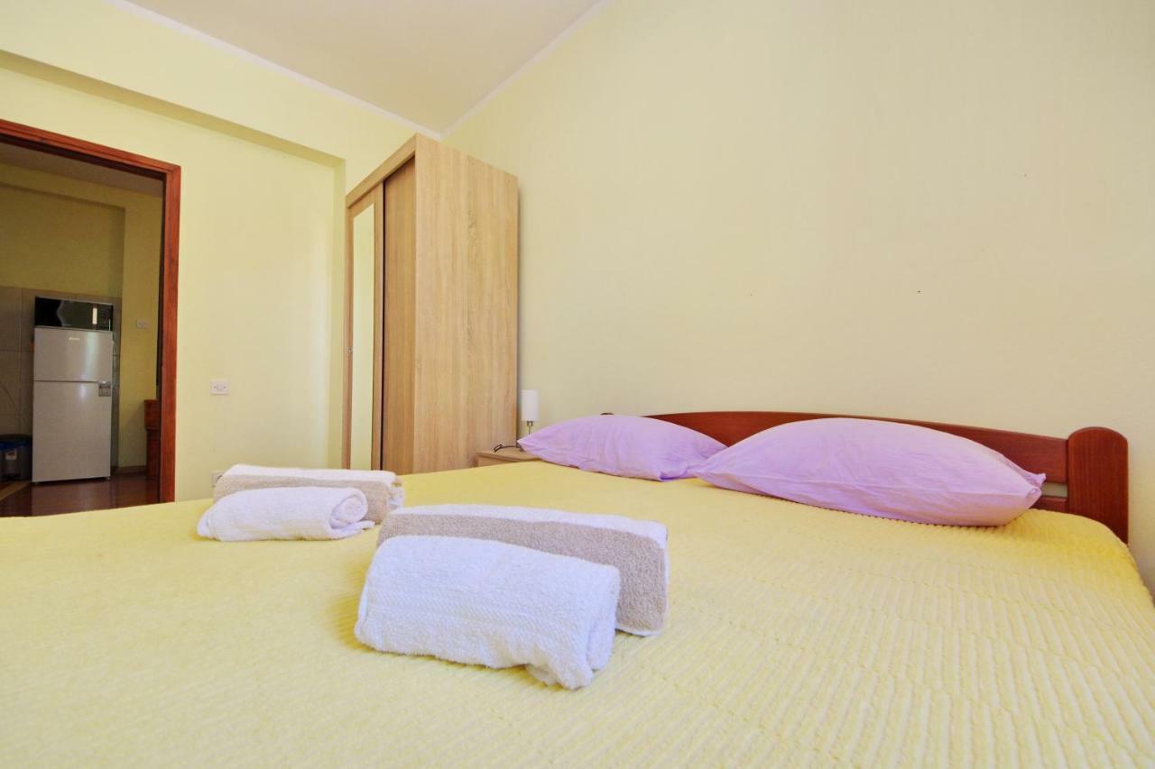 Apartments Eduard วรซี ภายนอก รูปภาพ