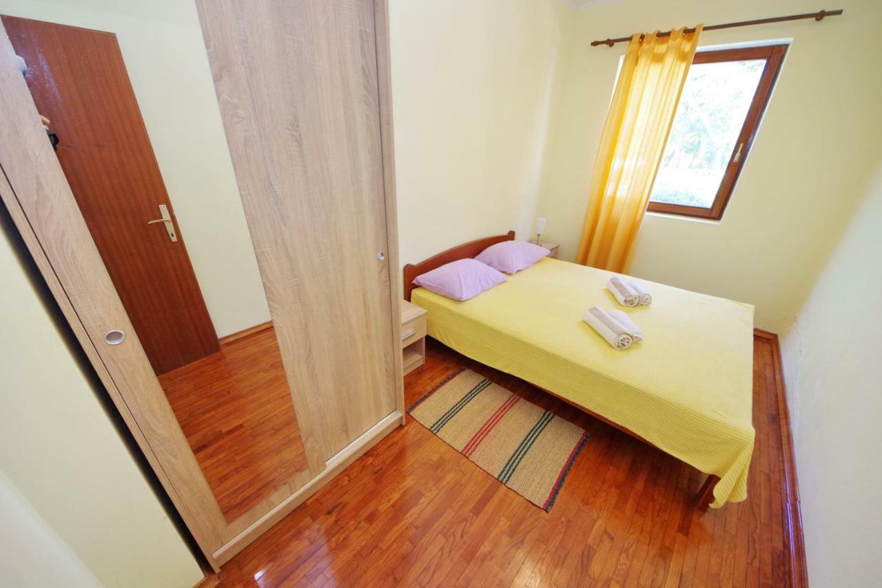 Apartments Eduard วรซี ภายนอก รูปภาพ