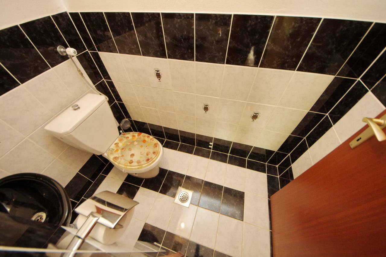 Apartments Eduard วรซี ภายนอก รูปภาพ