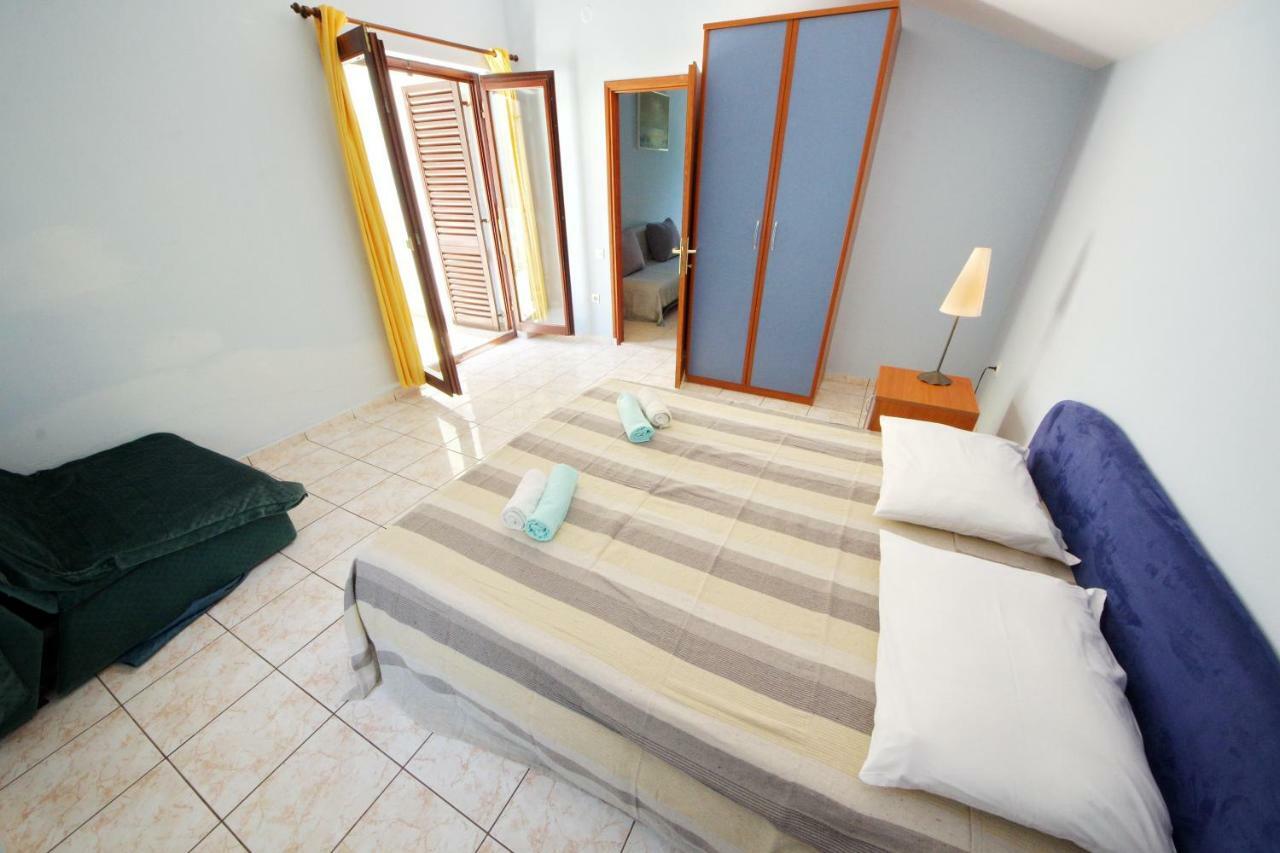Apartments Eduard วรซี ภายนอก รูปภาพ