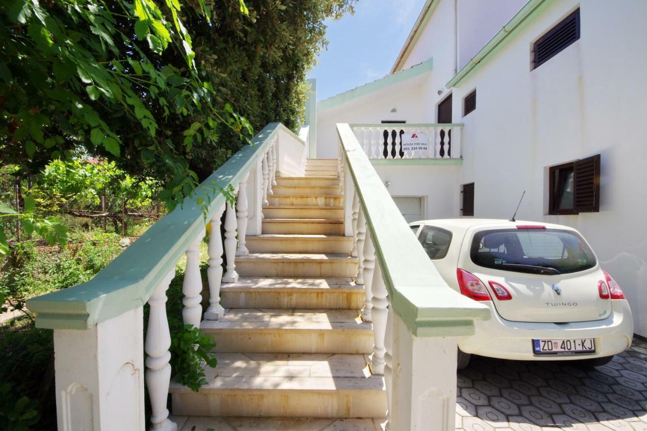 Apartments Eduard วรซี ภายนอก รูปภาพ